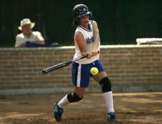 FPX教练压力巨大！德布劳内遭遇三持续失利热度持续攀升