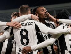 意甲领头羊遭险胜:尤文图斯-力克那不勒斯